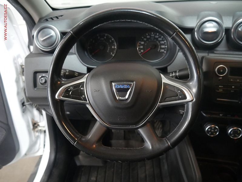 Dacia Duster (2020) 1.0 TCe, 2.maj,ČR, AC, TZ - fotka 13 z 17