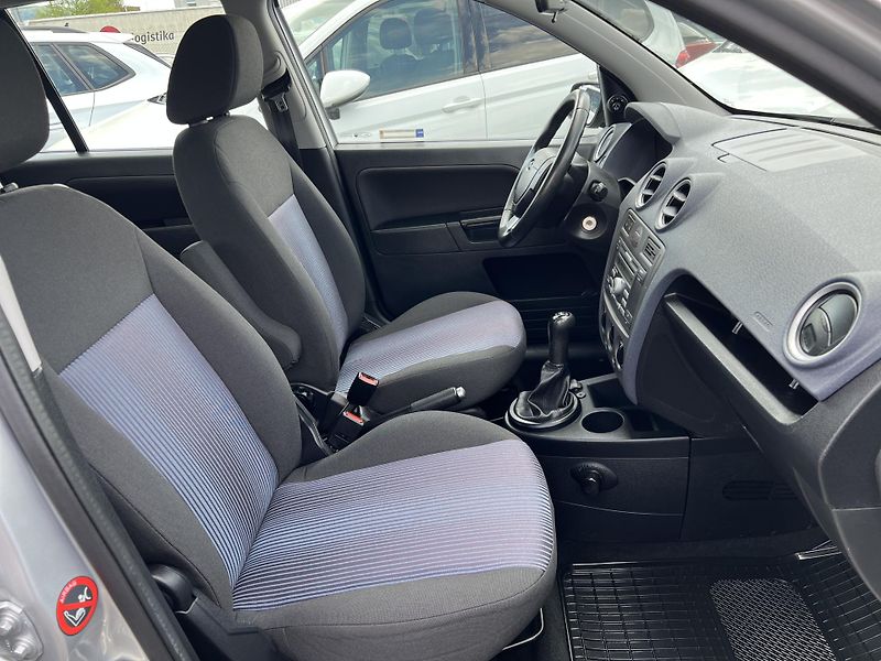 Ford Fusion 1.4i 16v ZÁMEK Ř.P. PŮVOD ČR - fotka 25 z 35