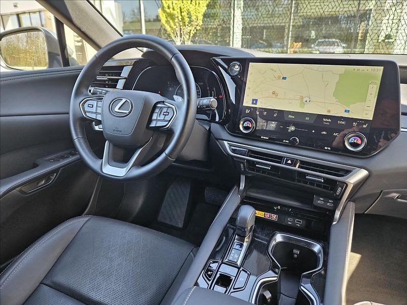 Lexus RX 350h 2,5 Executive - fotka 7 z 15