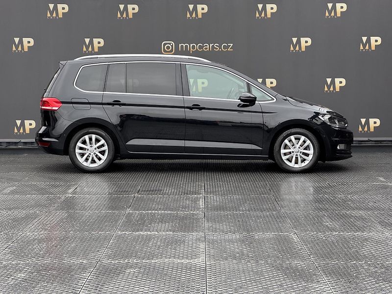 Volkswagen Touran (2017) 1.4TSi Highline 7míst RZV - fotka 4 z 48