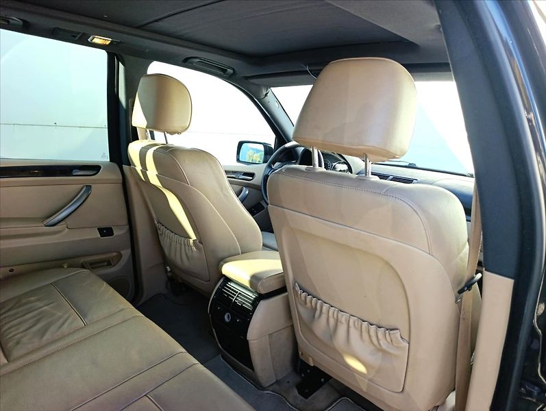 BMW X5 3,0 d 4x4 Automat Kůže Tažné - fotka 24 z 35