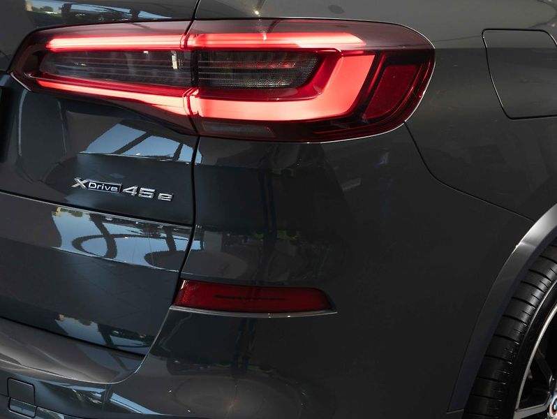 BMW X5 xDrive45e iPerformance - fotka 11 z 22