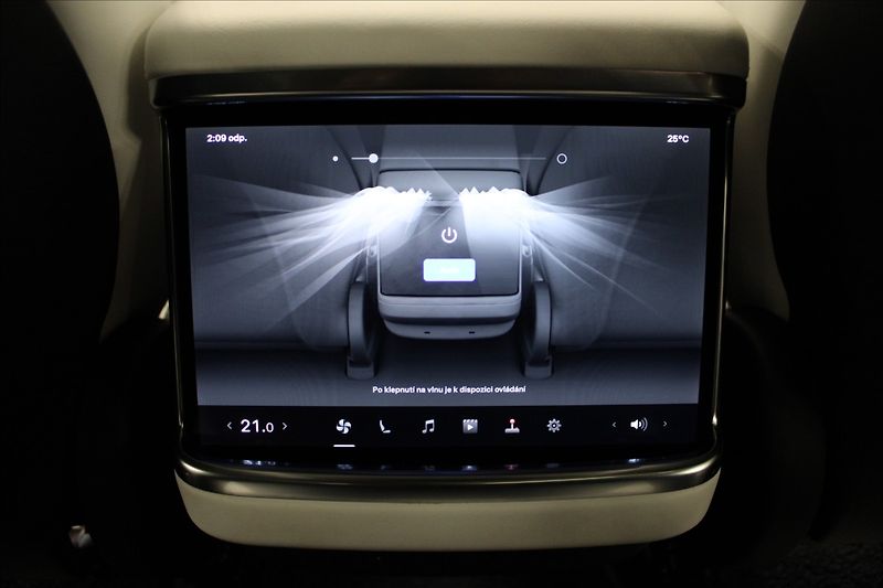 Tesla Model S 0,0 1.majitel ZÁNOVNÍ ! - fotka 24 z 34