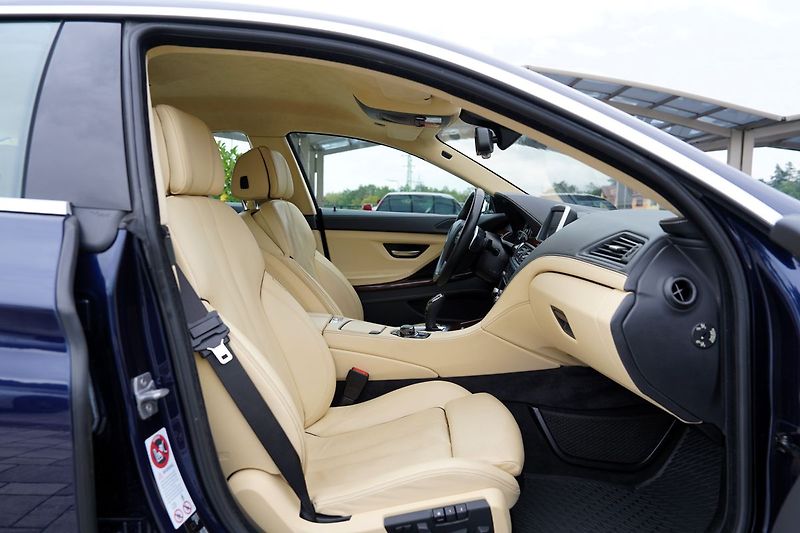 BMW Řada 6 650i xDrive Gran Coupé/Mpaket - fotka 28 z 50
