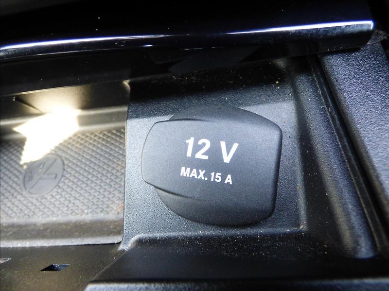Mercedes-Benz Třídy C 2,2 CDI BlueEfficiency  180 CD - fotka 35 z 41