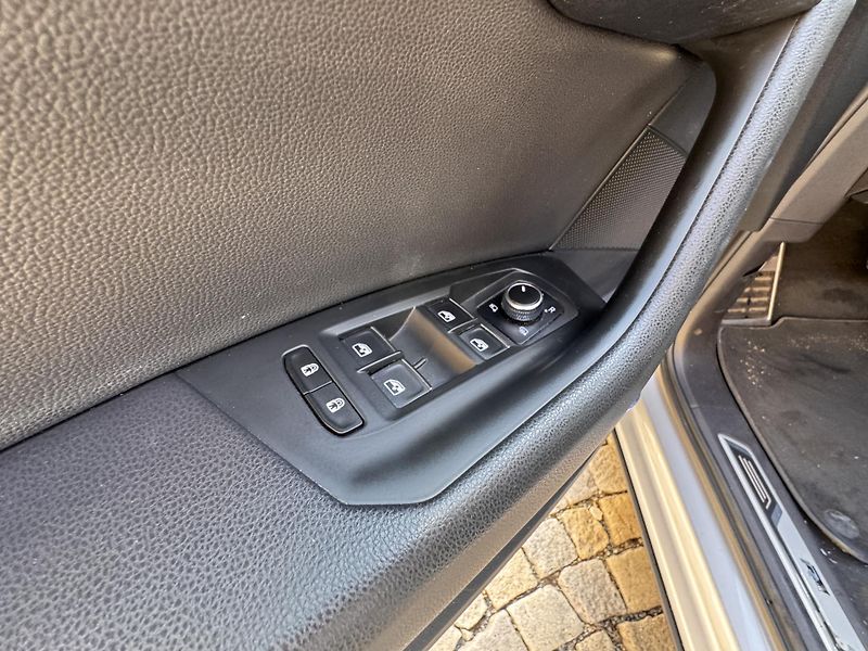 Volkswagen Touareg (2018) - fotka 16 z 17