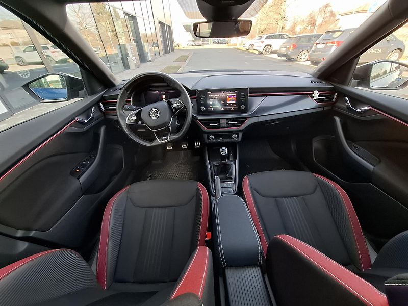 Škoda Kamiq (2020) 1.6 TDI,Monte Carlo,CZ,Top  - fotka 12 z 23