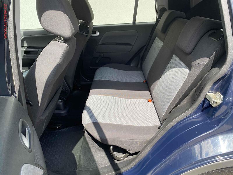 Ford Fusion (2005) 1.6i, ČR, servis.kniha, AC - fotka 10 z 15
