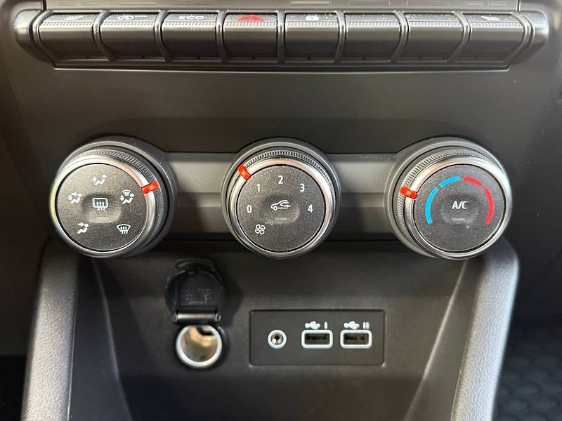 Renault Clio (2025) 1.0 TCe 67 kW Evolution LPG - fotka 14 z 21