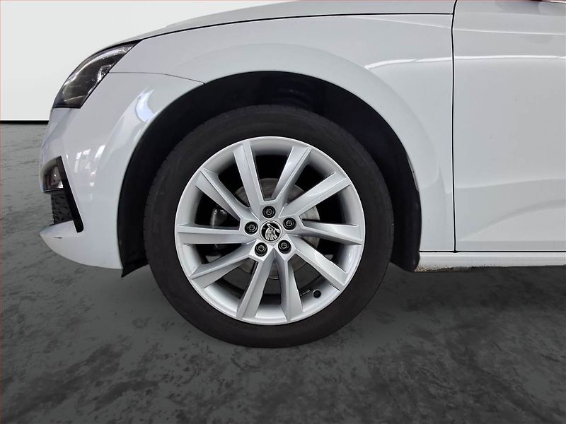 Škoda Scala (2022) Style 1.5 TSI, Automat - fotka 15 z 18