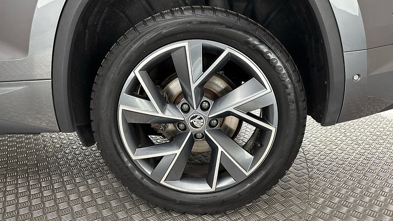 Škoda Kodiaq 2.0 TSI DSG 4x4 Sportline - fotka 19 z 34