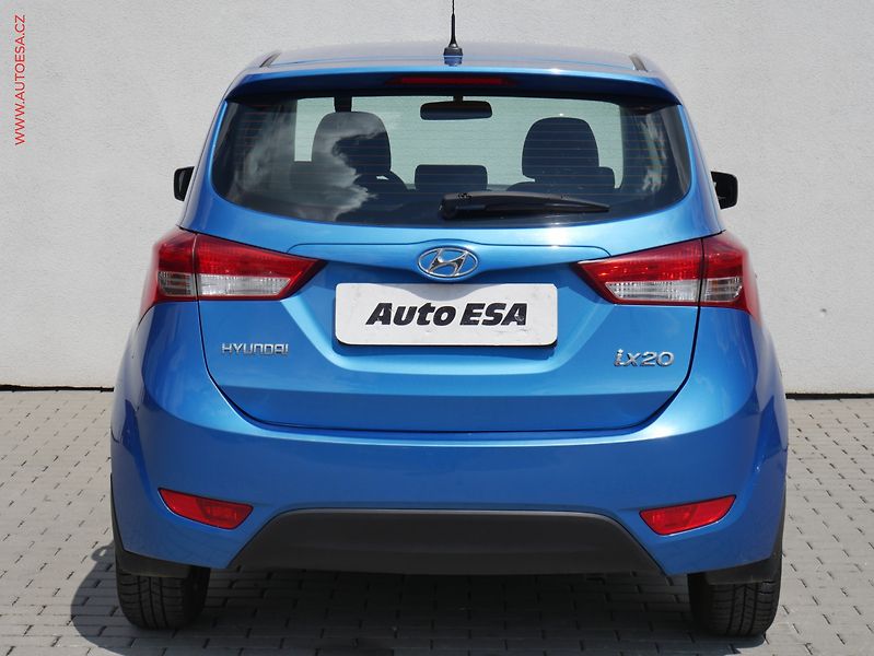 Hyundai ix20 (2015) 1.4 CRDi, ČR, AC - fotka 5 z 16