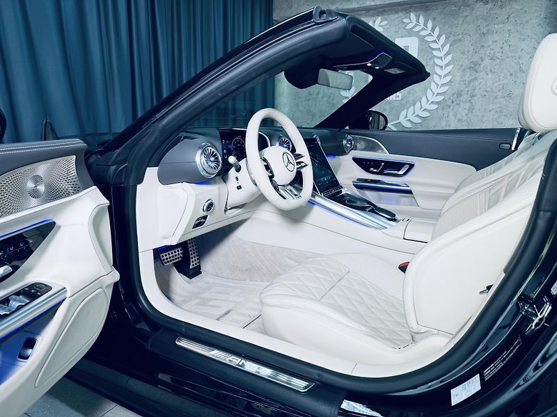 Mercedes-Benz SL (2022) 63*4M+*DYNAMIC-PLUS*ZÁRUK*LIFT - fotka 17 z 42