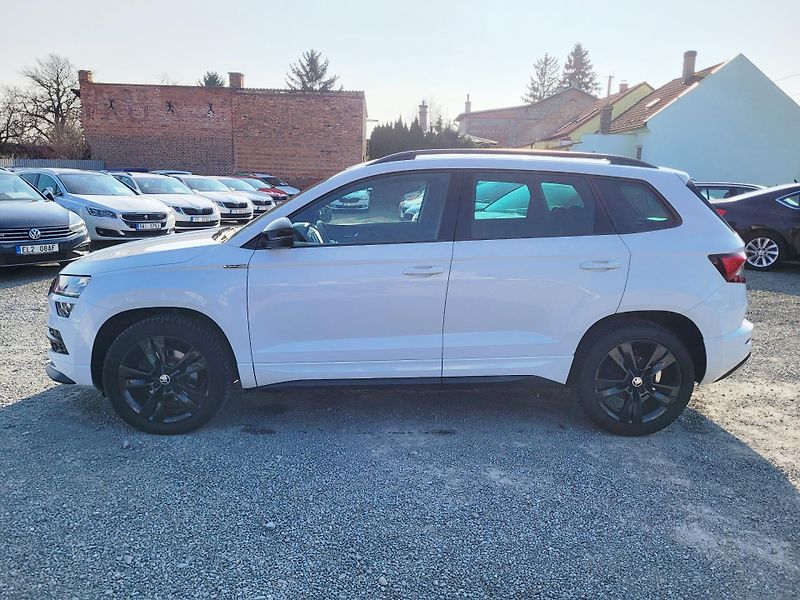 Škoda Karoq 2.0 TDi DSG 4x4 SPORTLINE - fotka 2 z 47