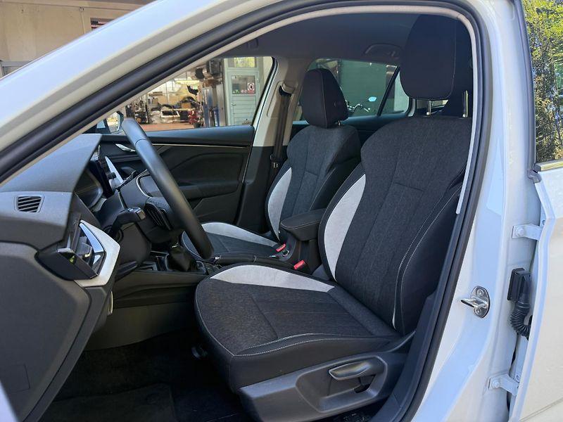 Škoda Scala Top Selection 1.5 TSI 110kw DS - fotka 10 z 23