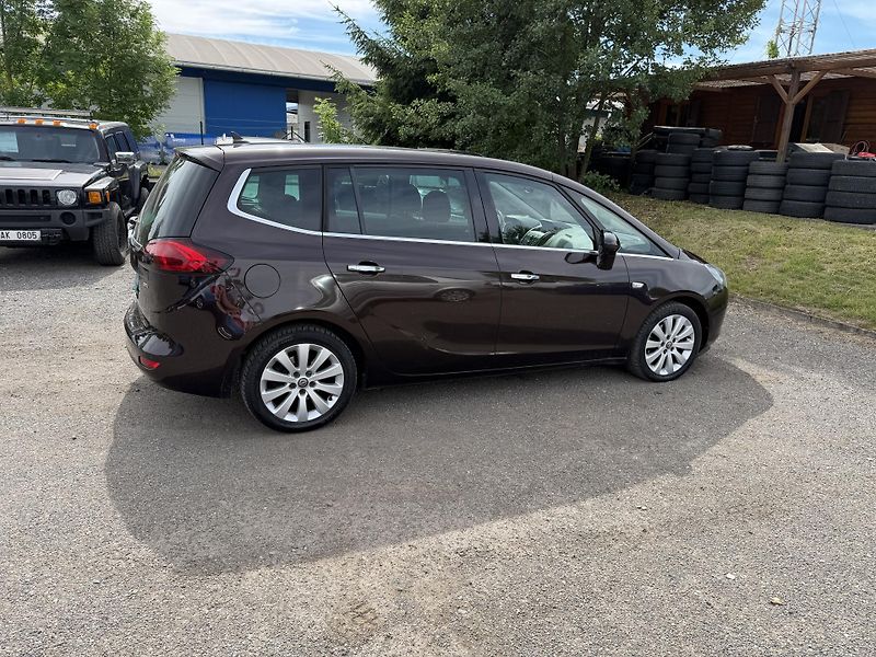 Opel Zafira 2.0 CDTi TOURER 7 MIST - fotka 8 z 24