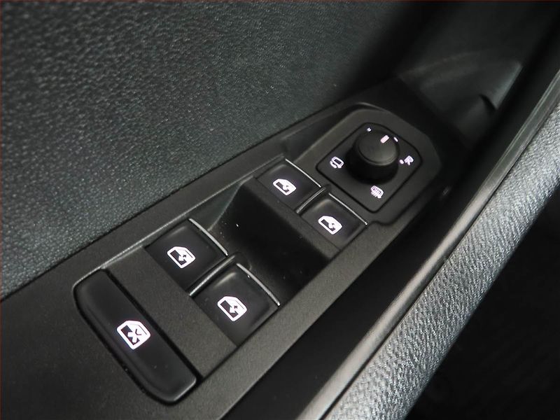Škoda Karoq (2019) Style Plus 2.0 TDI, Automat - fotka 16 z 23