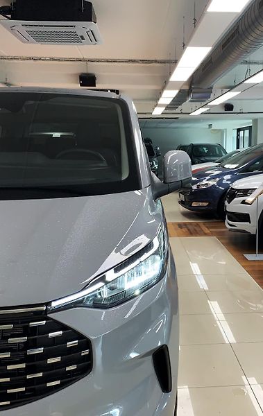 Ford Tourneo Custom L1 Titanium X 125kW AT, ČR - fotka 28 z 32