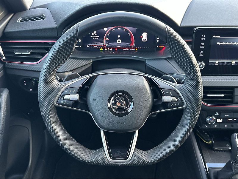 Škoda Scala (2024) 1.0 TSI DSG Monte Carlo - fotka 6 z 30