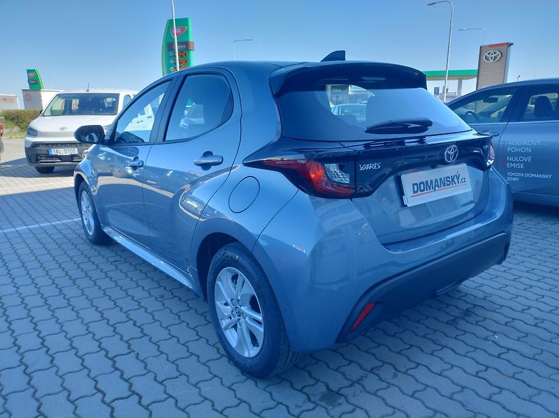 Toyota Yaris (2026) 1.5 HEV Comfort Business - fotka 3 z 12