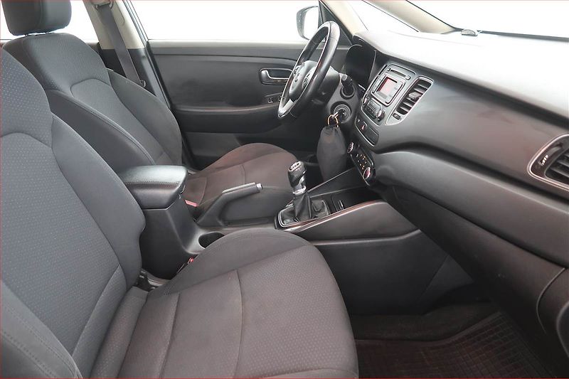 Kia Carens (2013) 1.7 CRDi, Tempomat - fotka 9 z 16