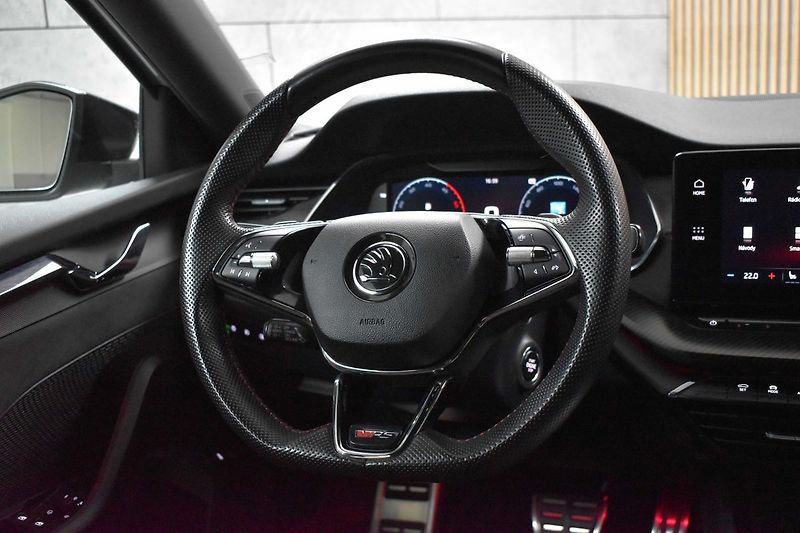 Škoda Octavia RS 2.0 TDI 147kW 4x4*DPH*ČR 1M - fotka 15 z 33