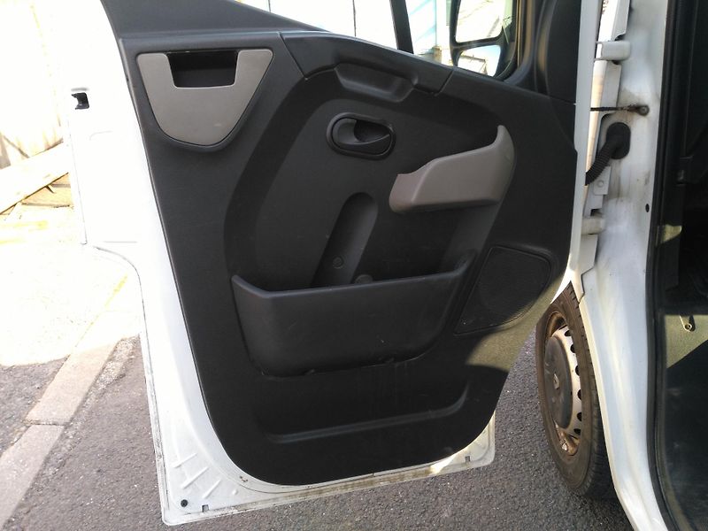Renault Master 2,3 dCi  - fotka 9 z 22
