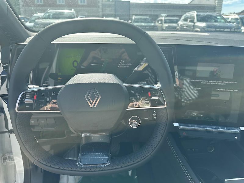 Renault Austral (2026) Techno full hybrid E-Tech 200 - fotka 9 z 37
