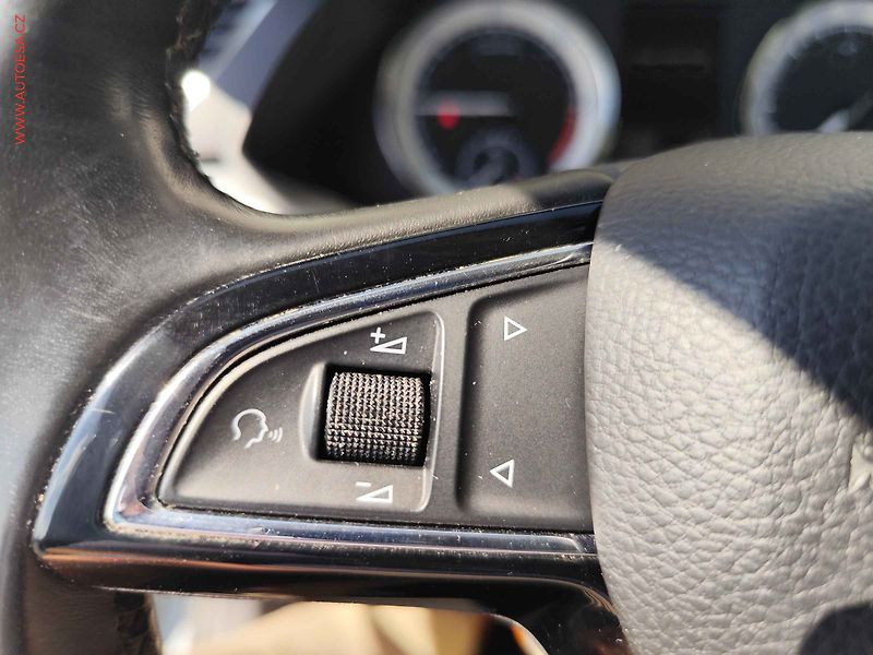 Škoda Superb (2019) 1.6TDi, DSG, LED - fotka 21 z 27