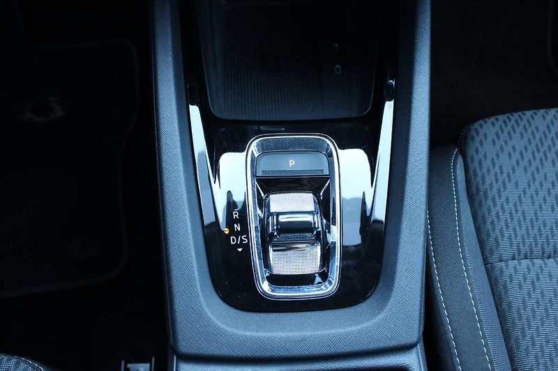 Škoda Octavia (2023) STYLE 2.0 TDI DSG  PANORAMA MA - fotka 21 z 33