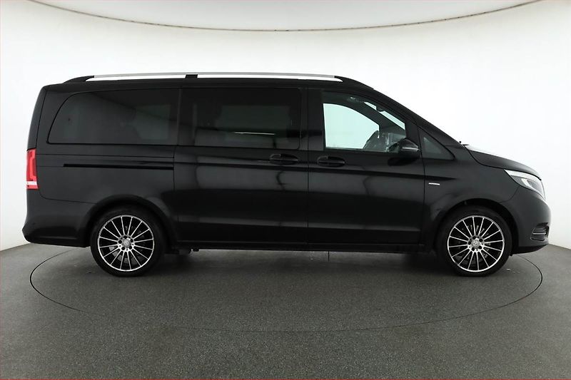 Mercedes-Benz Třídy V (2017) 250 d 4MATIC - fotka 6 z 19