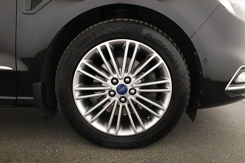 Ford S-MAX (2017) Vignale 2.0 EcoBoost, Automat - fotka 12 z 20