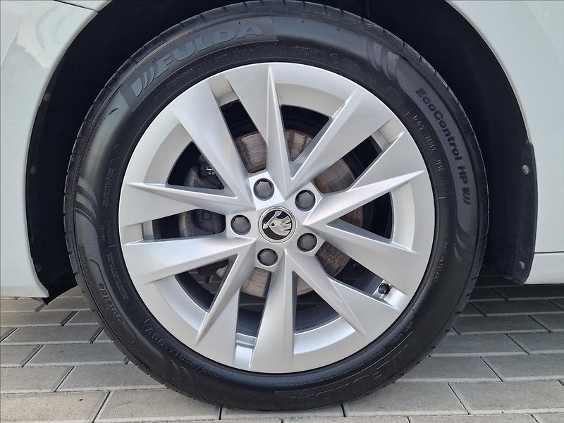 Škoda Octavia 1.5TSI G-Tec 96kW DSG Style,ČR - fotka 45 z 50