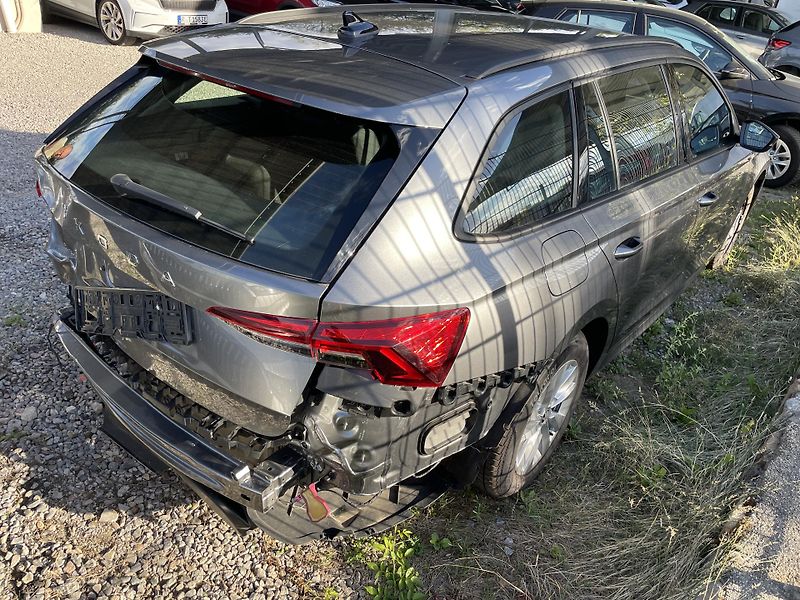Škoda Octavia 1,5 TSi DSG  - fotka 4 z 20
