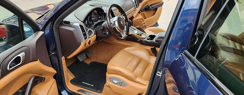 Porsche Cayenne (2012) 4.8 GTS 309KW PANORAMA - fotka 20 z 55