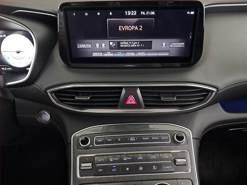 Hyundai Santa Fe (2021) Premium 2.2 CRDi - fotka 12 z 20