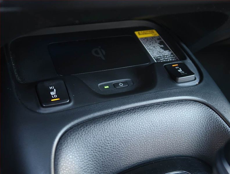 Toyota Corolla (2022) GR Sport 1.8 Hybrid, Hybrid - fotka 18 z 21