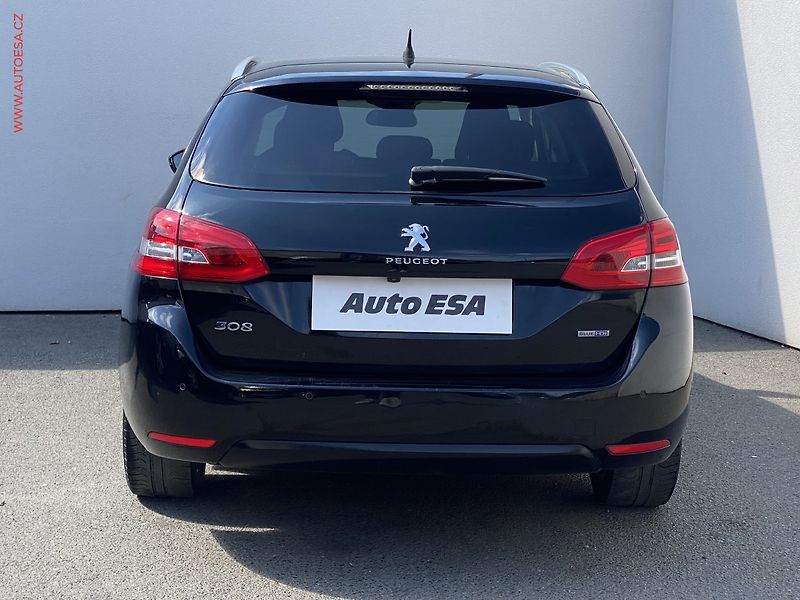 Peugeot 308 (2016) 2.0 HDi, Allure, LED, panor - fotka 5 z 19