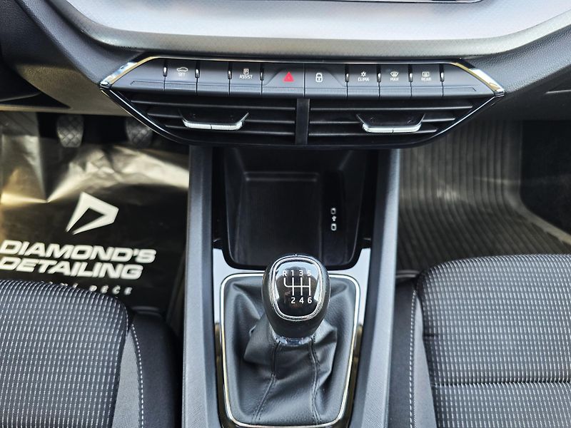Škoda Octavia 2.0 TDI AMBITION PLUS 1.MAJ ČR - fotka 22 z 37