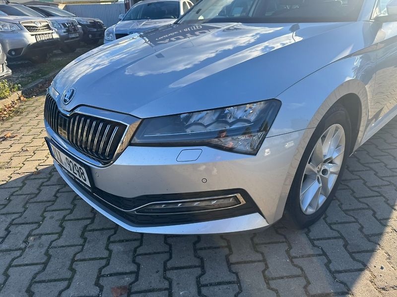 Škoda Superb (2019) DSG 2,0 TDI 140 KW STYLE+ SŠA - fotka 10 z 49