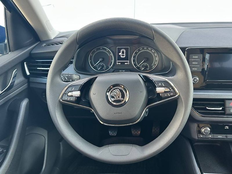 Škoda Scala FRESH 6MP 1,0TSI - fotka 11 z 24