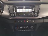 Škoda Fabia (2016) 1.2 TSI, Navi, Bi-Xenony - náhled 12