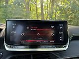 Peugeot 2008 (2020) GT LINE,130 koní, Automat 8st. - náhled 17