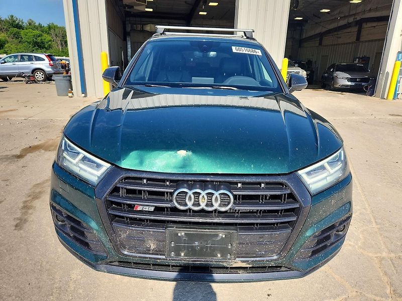 Audi SQ5 (2020) Auto na cestě - fotka 5 z 12