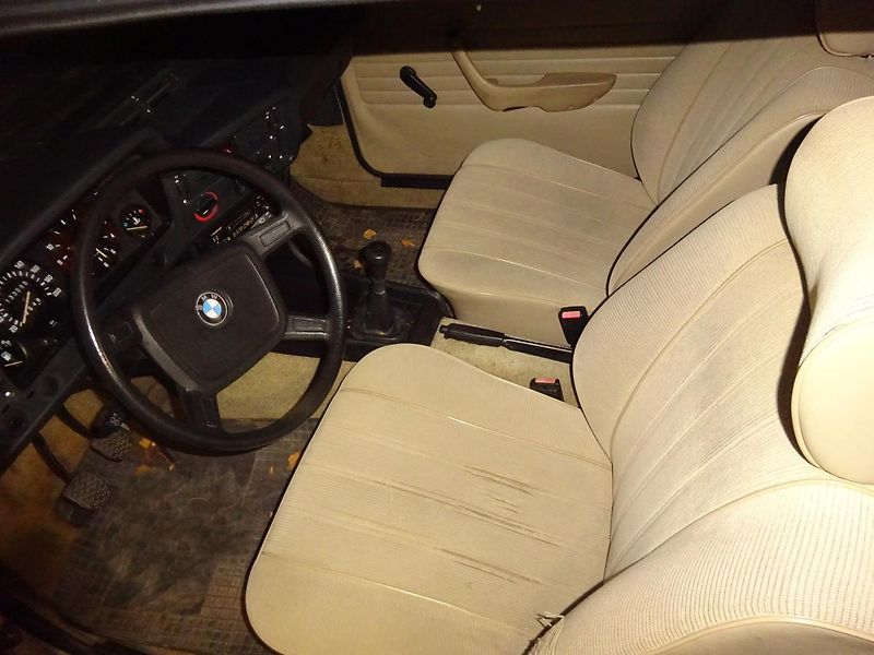 BMW Řada 3 (1984) 315 E21 - fotka 5 z 19