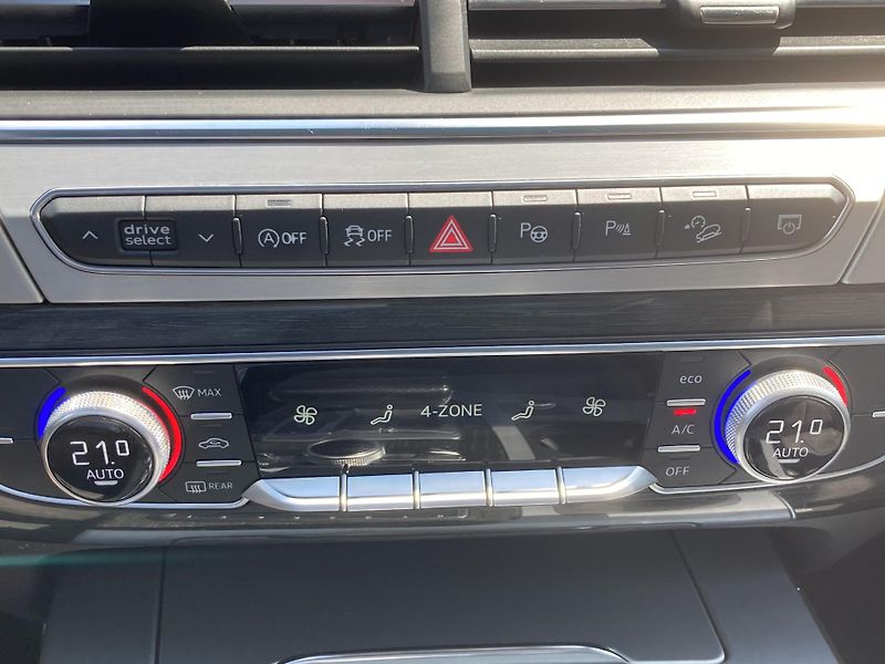 Audi Q7 (2018) 3.0 TDI quat, CZ, 1 maj, 7míst - fotka 15 z 36