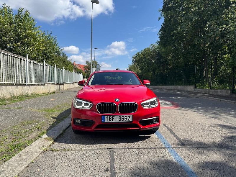 BMW Řada 1 (2015) 116 d automat - fotka 9 z 22