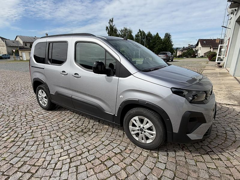 Peugeot Rifter (2024) TOP stav - fotka 4 z 18