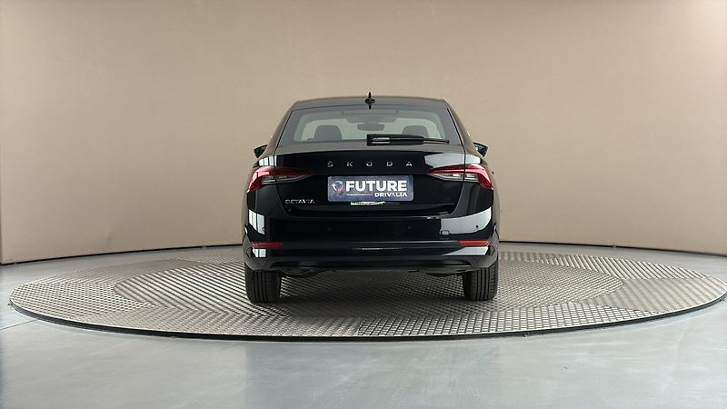 Škoda Octavia 2.0 TDI DSG Style - fotka 5 z 27