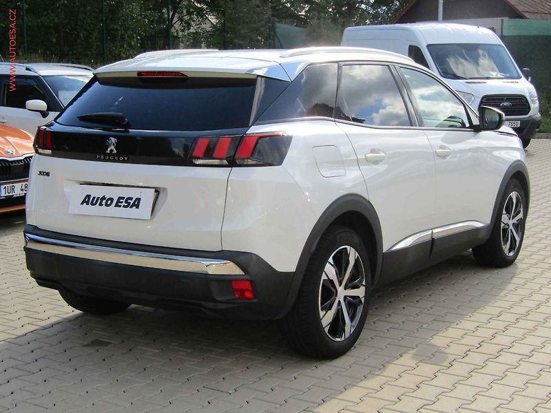 Peugeot 3008 (2019) 1.5HDi, 2.maj,ČR, AT, navi - fotka 4 z 17